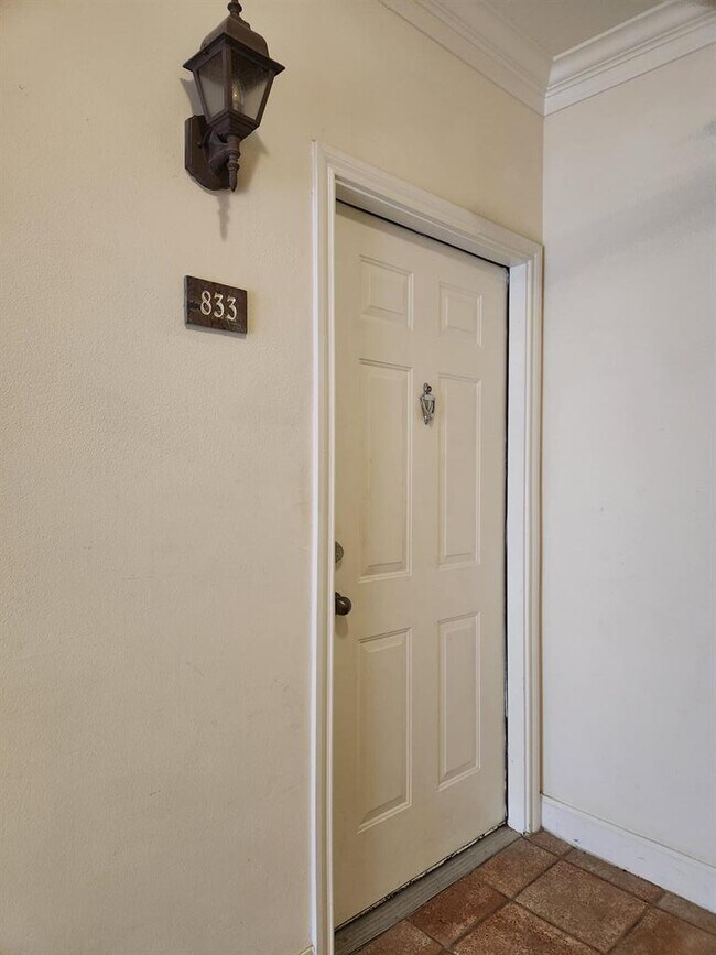 Foto del edificio - 7701 Rialto Blvd