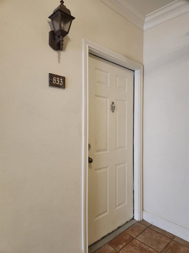 Building Photo - 7701 Rialto Blvd