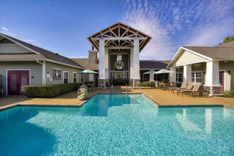 Oak View of Sonoma Hills Apartments photo'