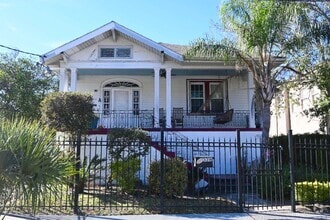 Building Photo - 3316 Upperline St