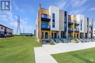 Building Photo - 261 Woodbine Ave