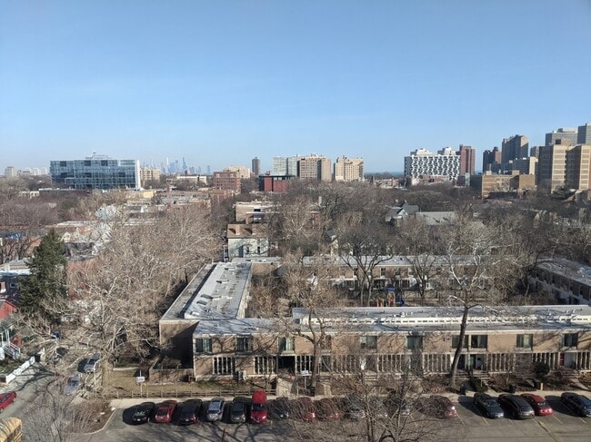 Foto del edificio - 1401 E 55th St