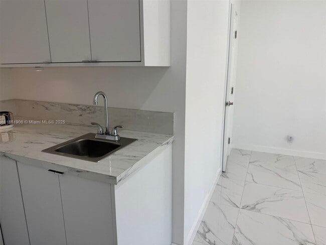 Foto del edificio - 15620 SW 146th Ave