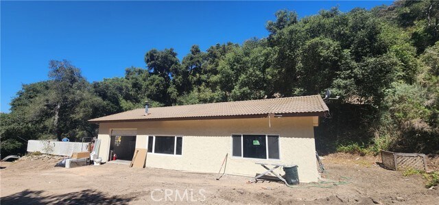 Primary Photo - 984 Upper Los Berros Rd