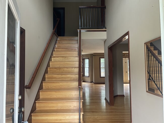 Building Photo - 1185 Eller Wood Dr