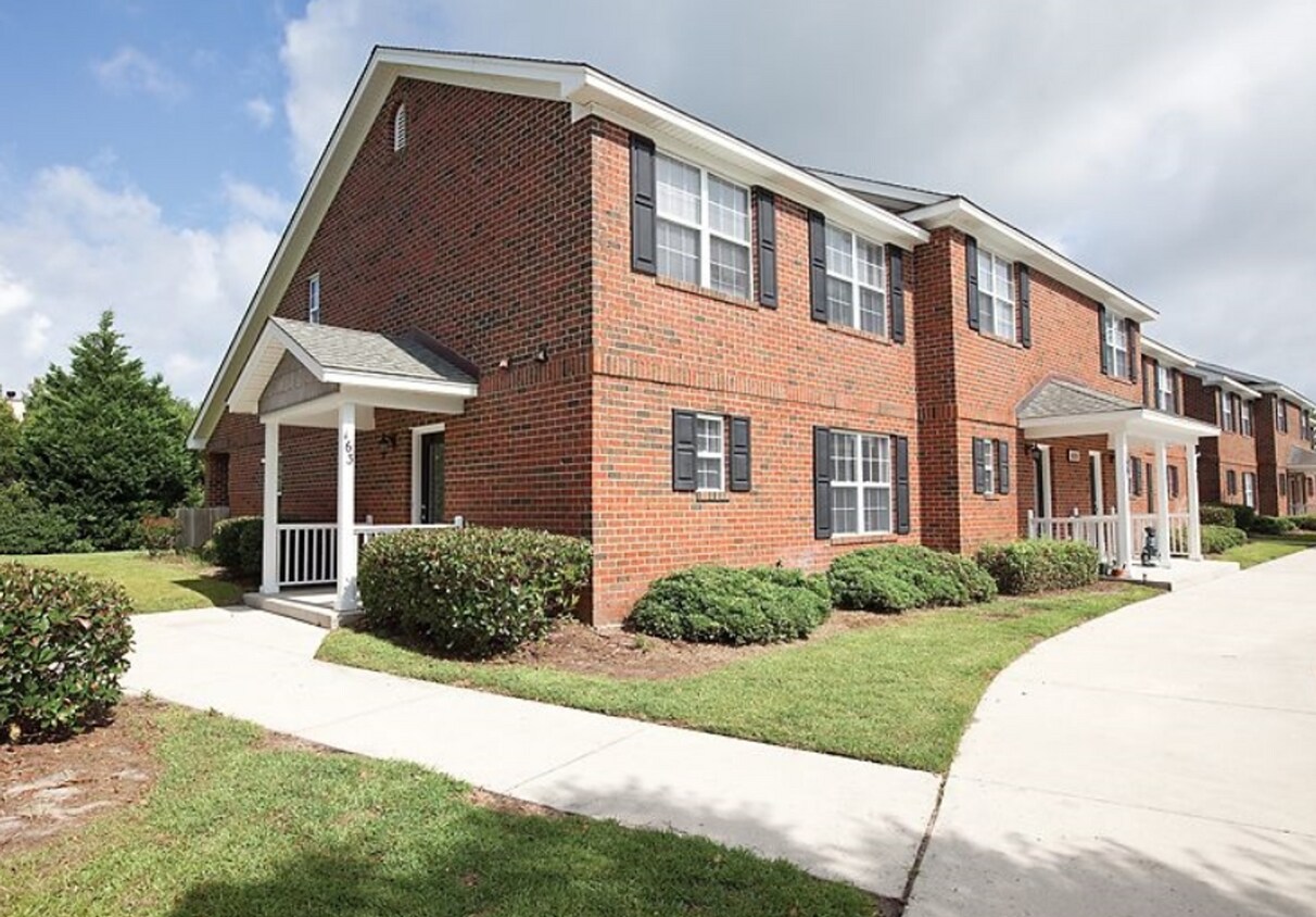 Foto del edificio - 2 Bedroom 1.5 Bath Townhome in Pleasant Gr...