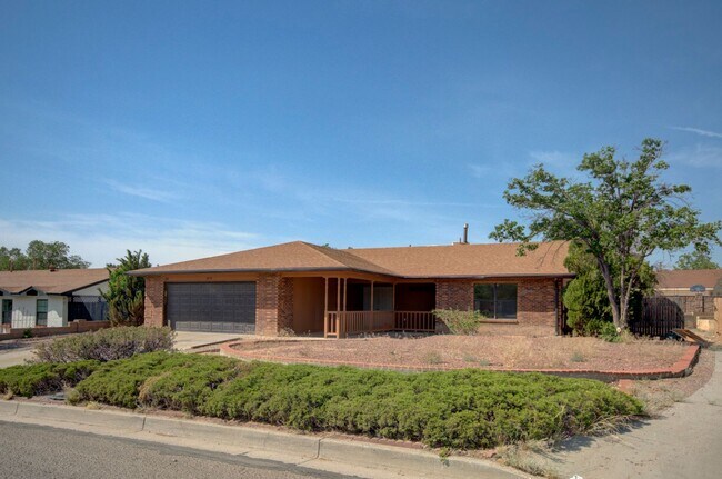 Foto del edificio - Amazing 3 Bedroom in Central Rio Rancho!