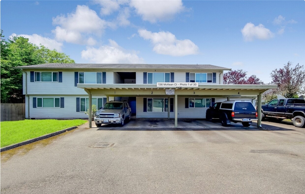 Primary Photo - 136 McKean Ct