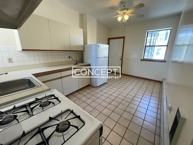 Photo - 369A Centre St Apartment