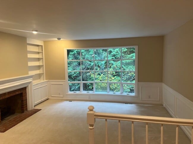 Building Photo - Highly desirable Sammamish 3 bedroom, 3 ba...
