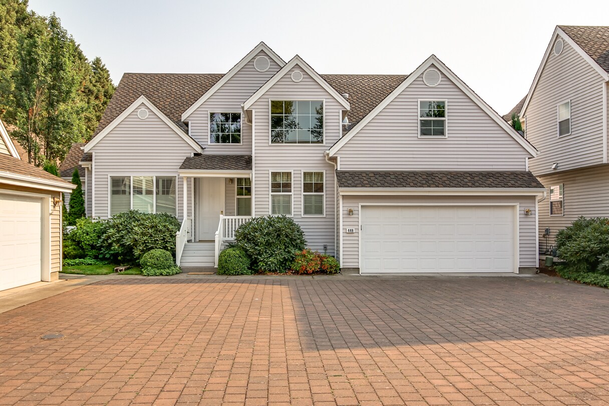 Primary Photo - Beautiful 3+Bedroom, 3-Bath Home ~ With La...