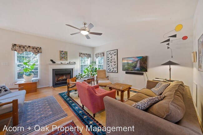 Foto del edificio - 3 br, 2.5 bath House - 107 Claris Ct