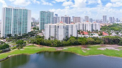 Building Photo - 20000 E Country Club Dr