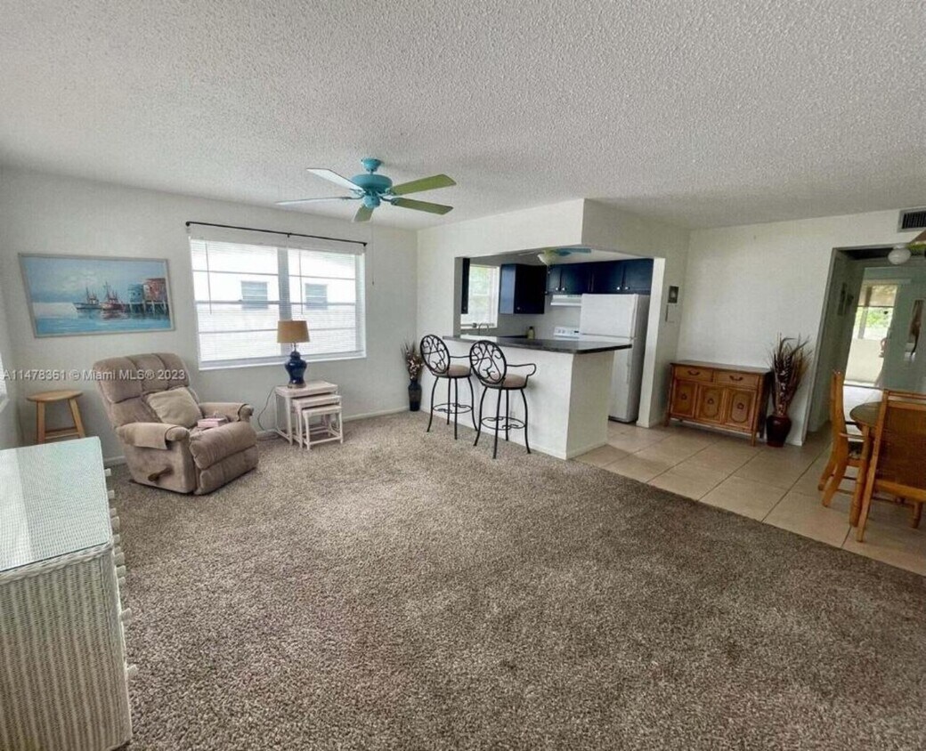 Building Photo - 31 Windsor B | BET LLC | R10922797