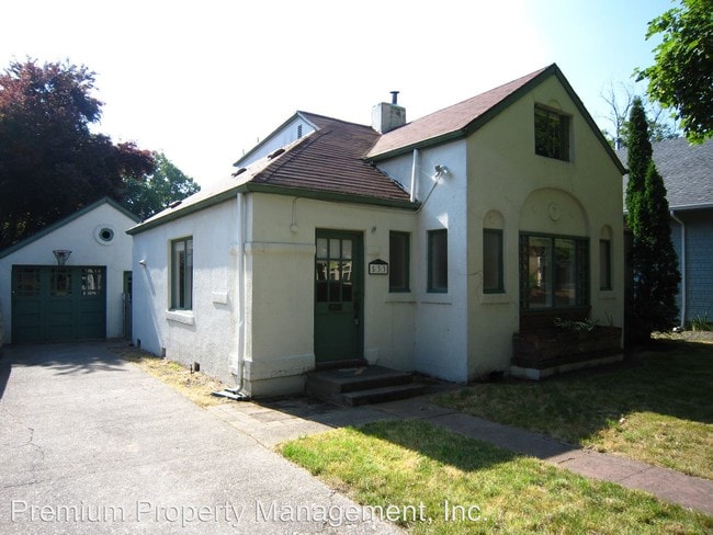 Building Photo - 533 Richmond Ave SE