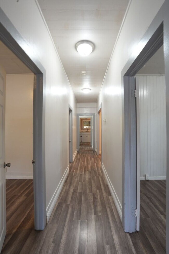 Foto del edificio - Cross Street, 331-335*