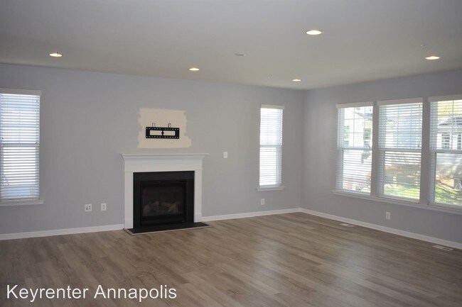 Building Photo - 4 br, 2.5 bath House - 7917 Meridian Drive