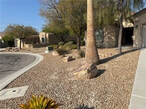 Building Photo - 7922 N Crested Starling Ct