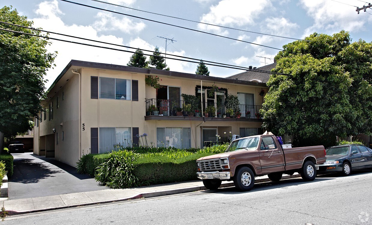 Primary Photo - The Penn Brooke Apartments