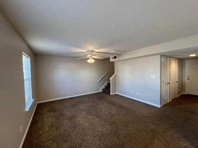 Foto del edificio - Nice 3 Bedroom/ 2.5 Baths - Mowing Include...