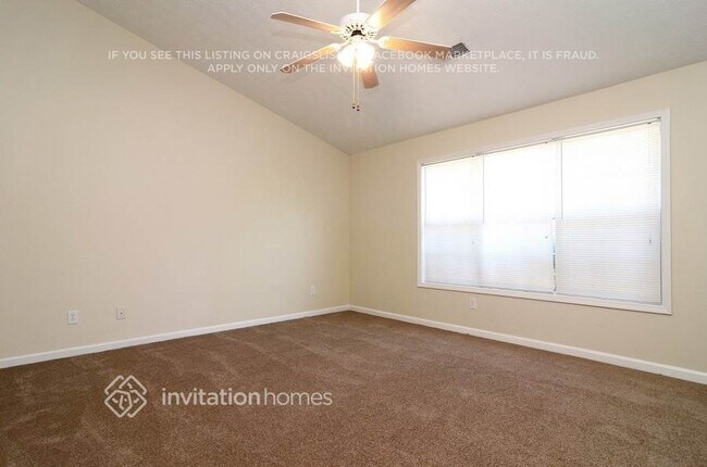 Building Photo - 1429 Fall River Dr