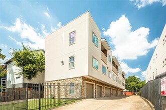 Building Photo - 4713 Virginia Ave