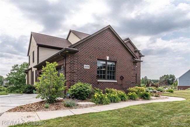 Building Photo - 3576 Quinney Trail