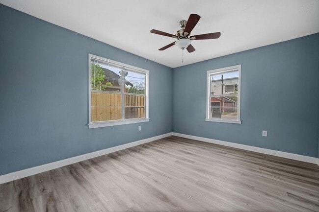 Building Photo - 3425 Nettleton St