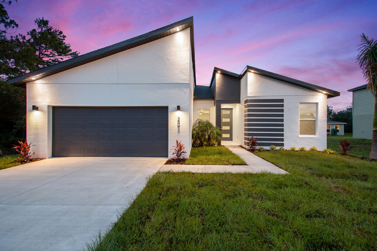 Foto principal - 107 Lily Ln
