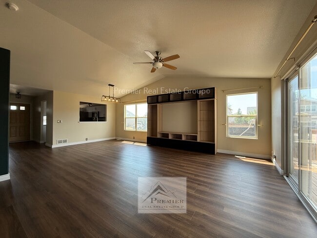 Building Photo - 7972 Brocket Ln