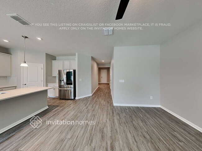 Foto del edificio - 11440 64th St E