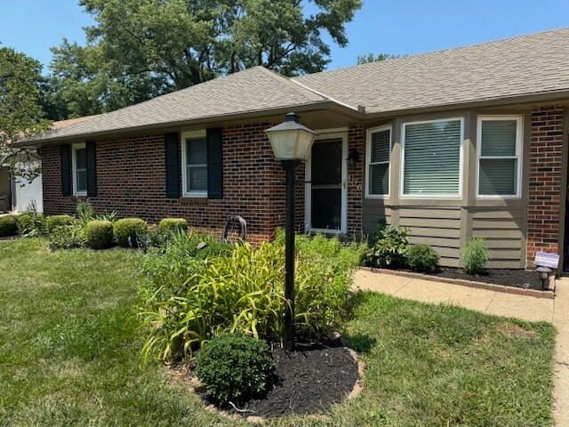 Primary Photo - 106 E 127 Terrace