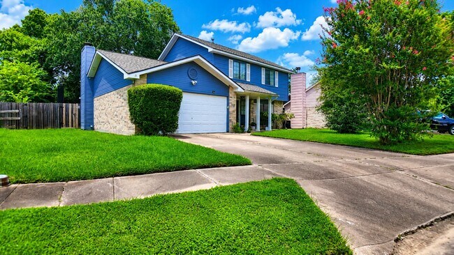 Foto del edificio - 20434 Blue Juniper Dr