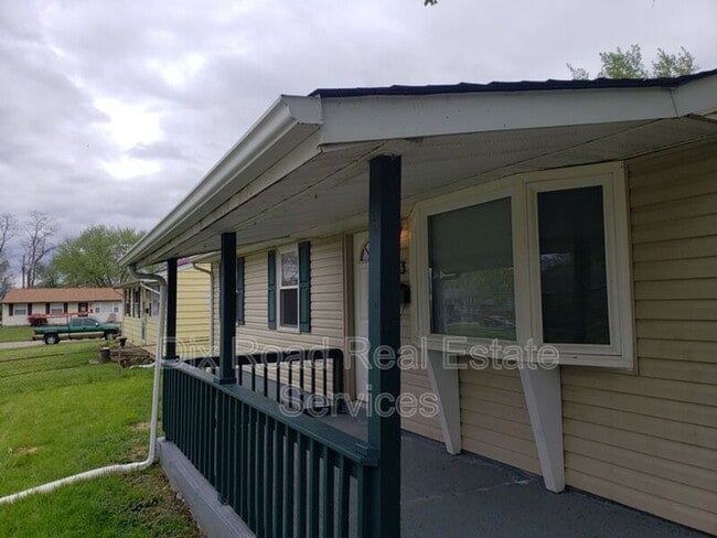 Foto del edificio - 163 Tecumseh Dr