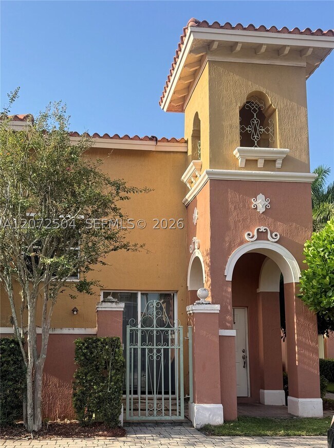 Building Photo - 700 SW 106th Ave