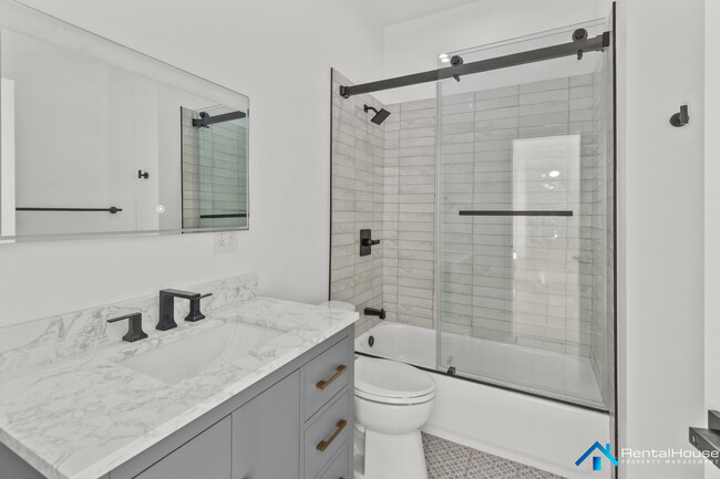 Foto del edificio - 2821 Avenel St