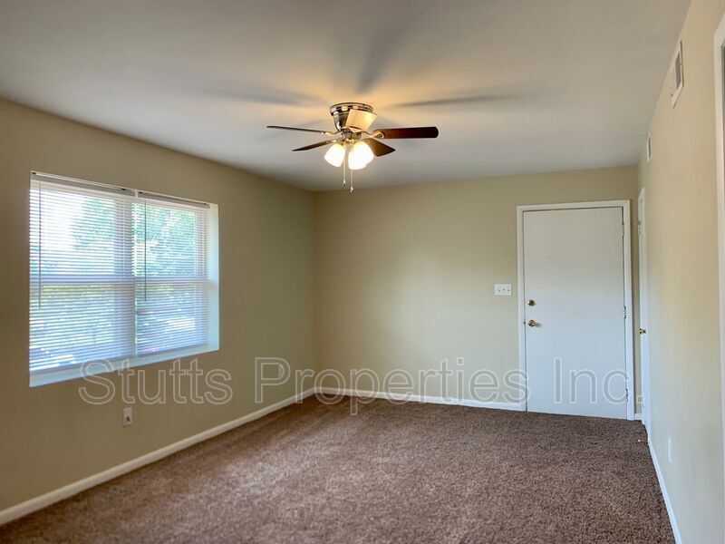 900 W Montgomery Ave Unit 205, Sheffield, AL 35660 Condo for Rent in