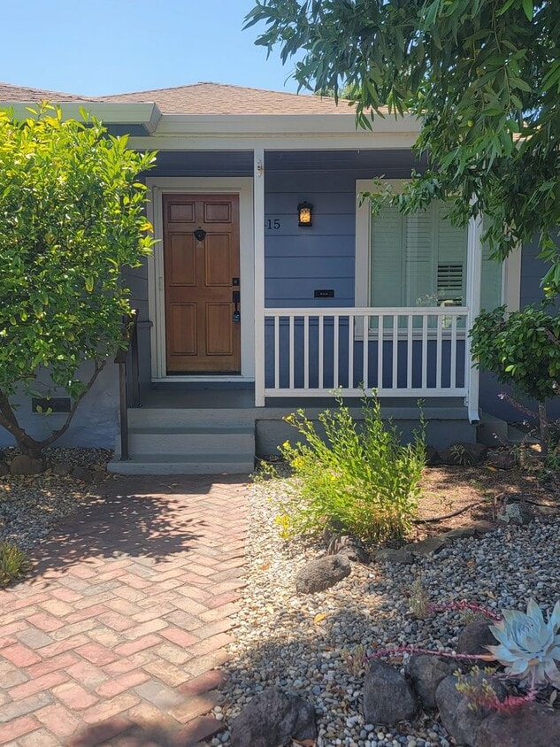 Primary Photo - Charming 2-Bed, 2-Bath with Modern Touches...