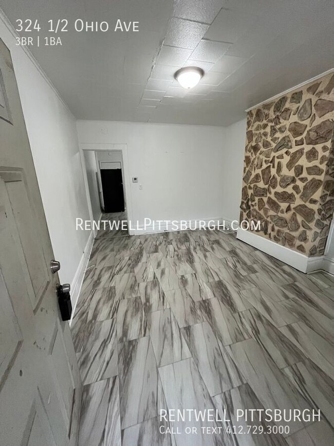 Building Photo - 324 1/2 Ohio Ave-