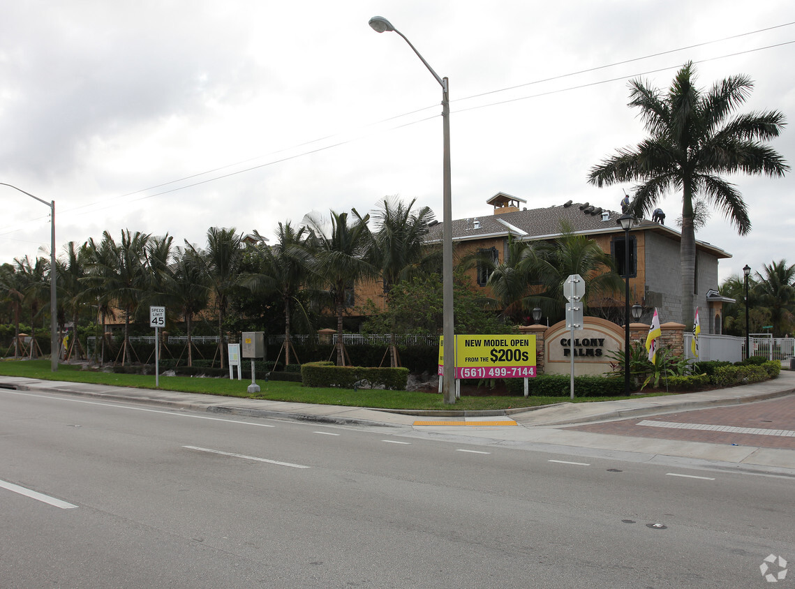 Foto del edificio - Colony Palms