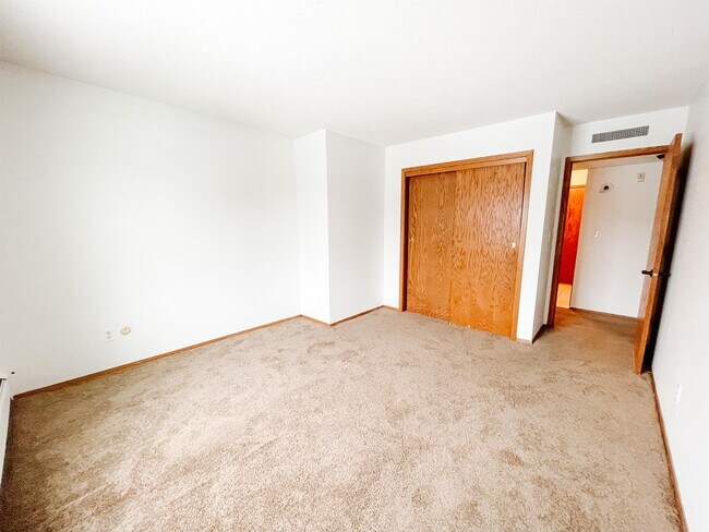 Foto del edificio - 2200 Midland Grove Rd