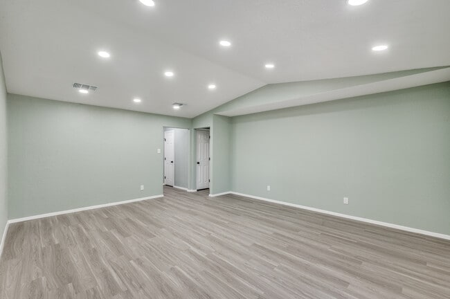 Building Photo - 2712 Chebi Ln