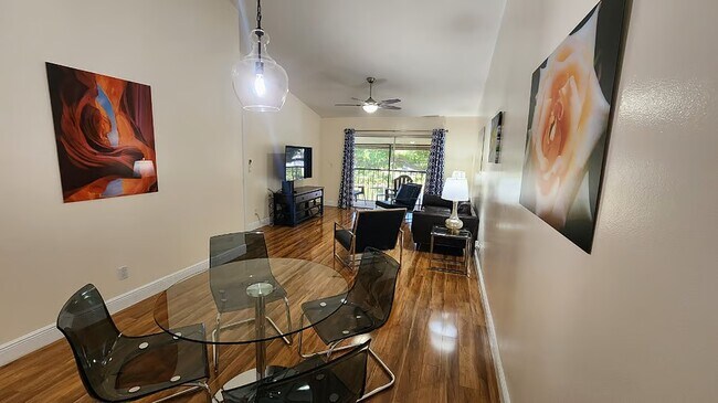 Foto del edificio - 3151 SE Aster Ln