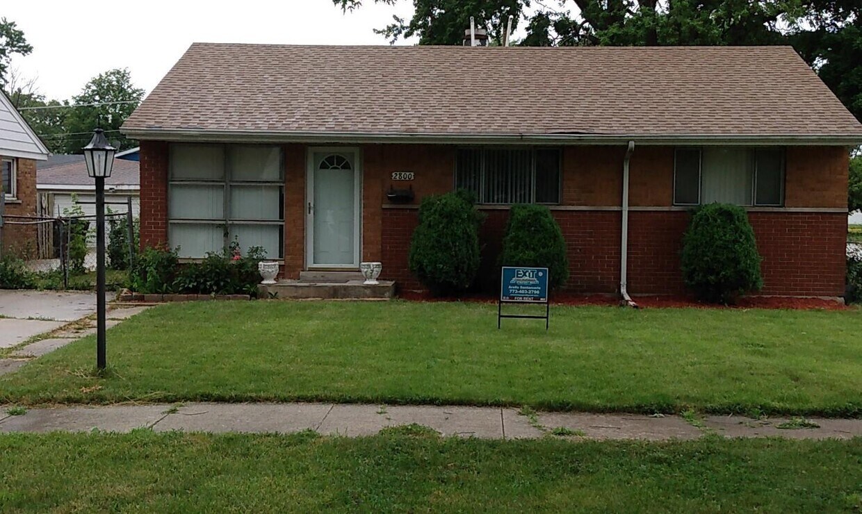 Primary Photo - 2800 S 10th Ave