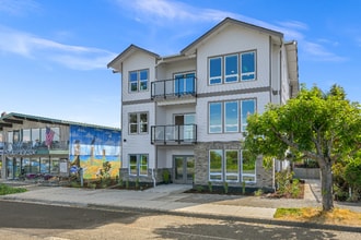 Building Photo - 962 Peace Portal Dr