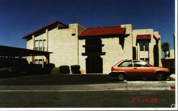 Building Photo - 5040 Palo Verde Rd