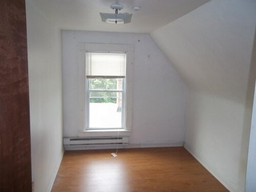 Building Photo - 708 Broadway