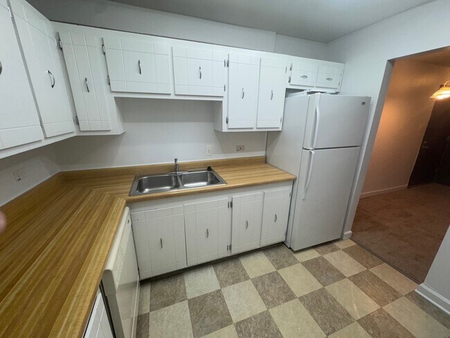 Foto del edificio - 700 Perrie Dr