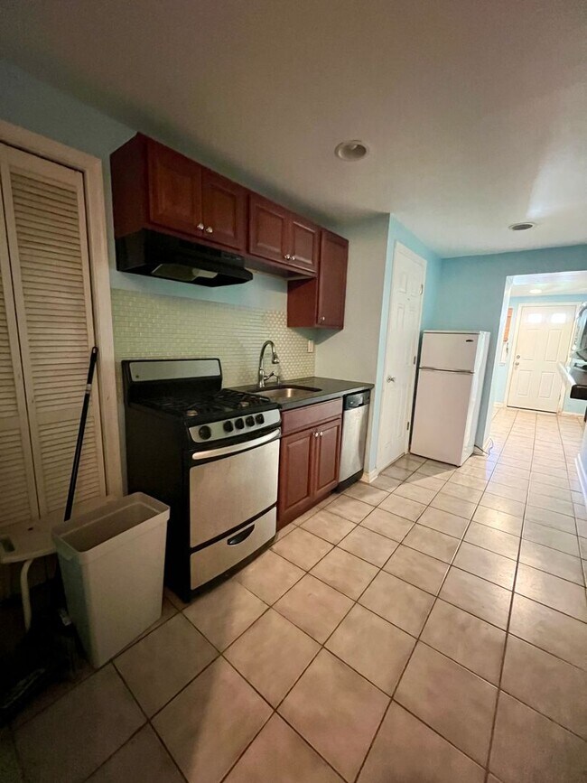 Foto del edificio - Gorgeous Studio Apartment in Manayunk! Ava...
