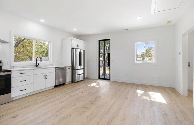 Foto del edificio - 1905 Highland Ave